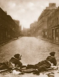 Skót gárda őrködik a Sydney Streeten, 1911 (szépia fotó)